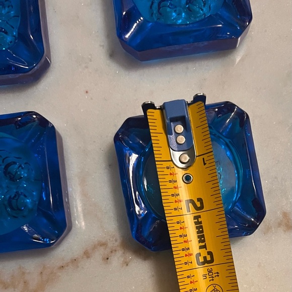 Rare- Vintage Cobalt Blue MCM Rose Pattern Ashtray Set of 4 with Matching Tray - Picture 15 of 16